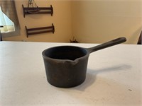Lodge cast iron melting pot