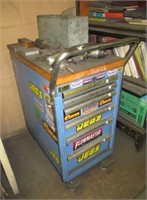 (6) drawer rolling tool box. 35 1/2" x 17"W x