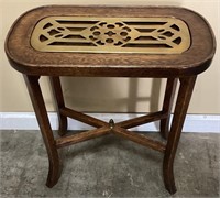 VTG. WOOD & BRASS INSERT CANDLE STAND SIDE TABLE