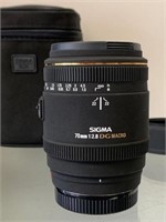 Sigma EX 70mm 1:2.8 DG Macro Lens