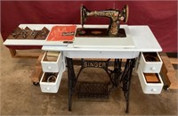 Working Antique Singer Sewing Machine, Treadle