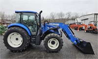 New Holland Tractor W/CAB