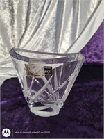 Mikasa crystal 6" flame pocket vase