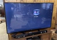 52 In LG Flatscreen TV