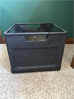 Sealest metal milk crate