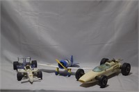 MODEL AIRPLANE, RACING CARS LOT TEXTRON/ LITE BEER