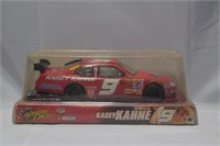 KASEY KAHNE 9 CAR IN CASE MEDIUM SCALE