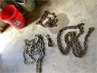 3 CHAINS, ONE 20' TWOHOOKS,NEW, TWO 12'-2 HOOKS