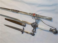 2- Legion Sword & Dagger (repro) very sharp.