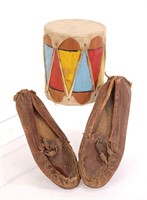 NATIVE AMERICAN DRUM & LEATHER MOCCASINS
