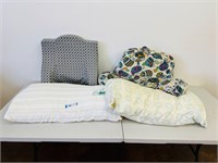 Bed Pillows & Support Pillows
