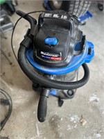 Mastercraft 30L Shop Vacuum