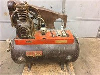 DeVilbiss Air compressor Mod 230 Type UDNT5024,