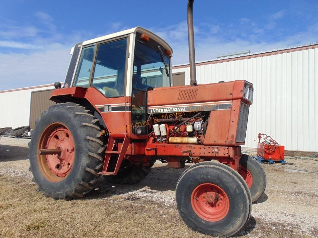 INTERNATIONAL 1981? 1086 TRACTOR 5112 HOURS