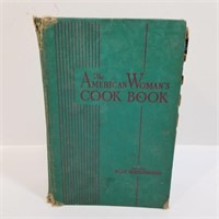 The American Woman's Cook Book - Copr. 1940