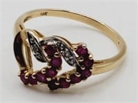 (SN) 1Okt Yellow Gold Ruby and Moissanite Ring