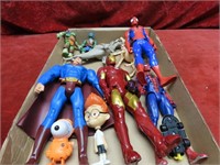 Toys action figures lot.