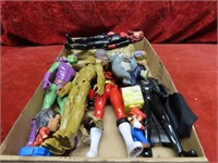 Toys action figures lot.