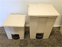 8 & 22 Gallon Rubbermaid Step On Trash Can