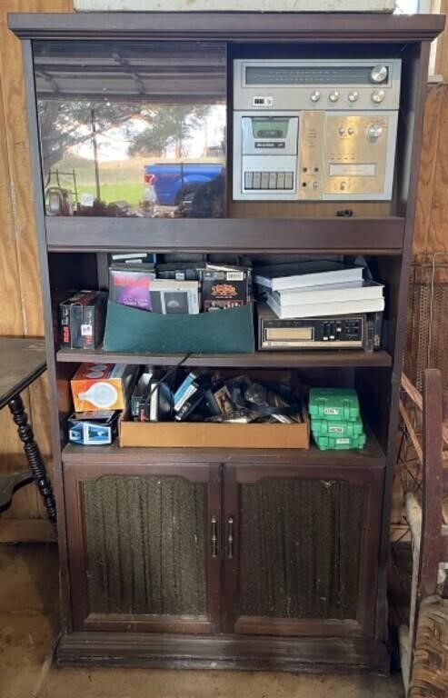 STEREO CABINET W/SYLVANIA CASSETTE PLAYER,