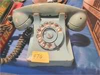 ANTIQUE ROTARY DIAL TELEPHONE