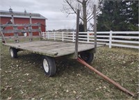 GEHL Running Gear 2 Axle Wooden Hay Rack