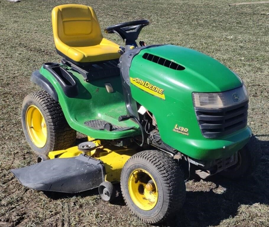 John Deere L130 Automatic Riding Lawn Mower. 23