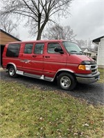 2001 DODGE RAM VN1500 (CARRYALL) FUN VAN