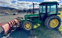 John Deere 2350 tractor 4WD w/cab w/heat & A/C