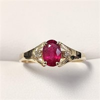 $1140 10K  Ruby(0.5ct) Diamond(0.02ct) Ring