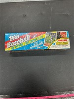 1992 Topps baseball complete set MIB cards