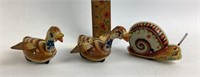 Friction toys vintage ducks, snail broken