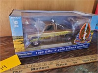1982 GMC K-2500 Sierra Grande 1:18 Scale