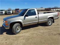 1998 Chevy 2500, 4x4, 175,138 miles showing,
