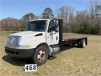 2005 International Flatbed