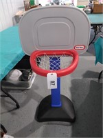 Little Tikes Plastic Basketball Hoop