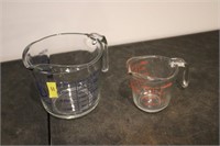 Anchor glass measuring cups