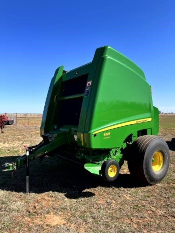 2016 John Deere 569 Baler