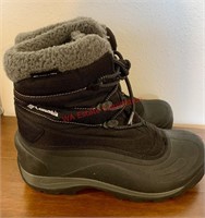 Women’s Columbia Snow Boots Size 8 (Madison)