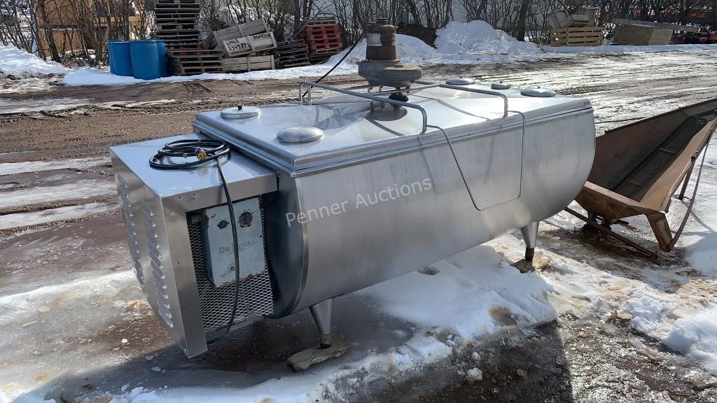 300 Gallon SS DeLaval Tank w/ Cooler