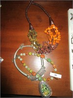 Lot - Assorted Necklaces