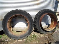 PAIR 15.5 -38 JOHN DEERE DUAL TRACTOR RIMS W/ OLD