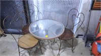 3 Wire Chairs & Outdoor Patio Table