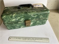 BAKELIGHT TACKLE BOX - PLANO 4300