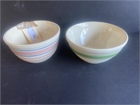 SMALL POTTERY BATTER BOWLS - USA