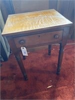 END TABLE W/ DRAWER 21L X 18W X 29H APPROX.