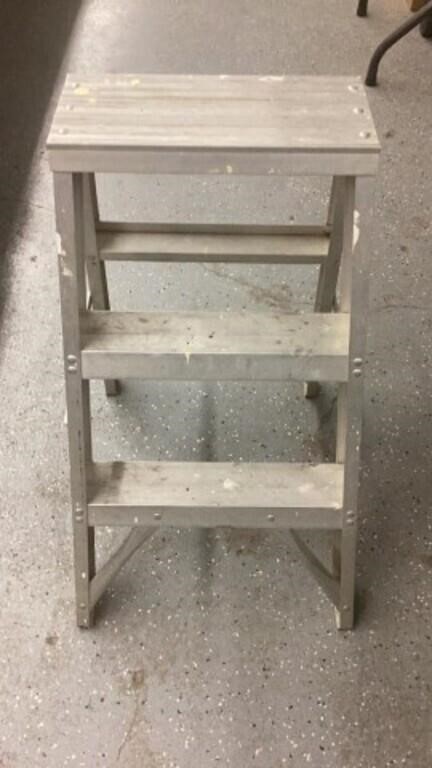 3’ aluminum step ladder