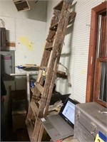 8’ wooden step ladder
