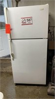 MAGIC CHEF REFRIGERATOR