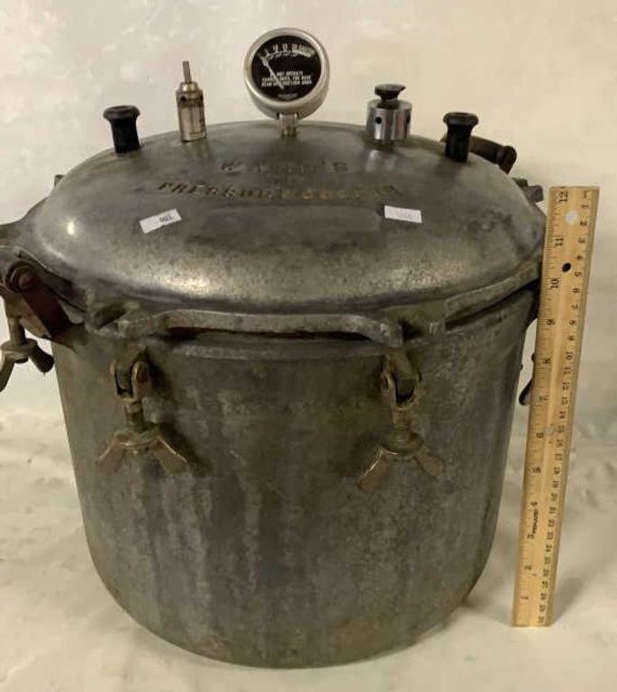 VINTAGE WARDS 79 CAST IRON PRESSURE COOKER WITH